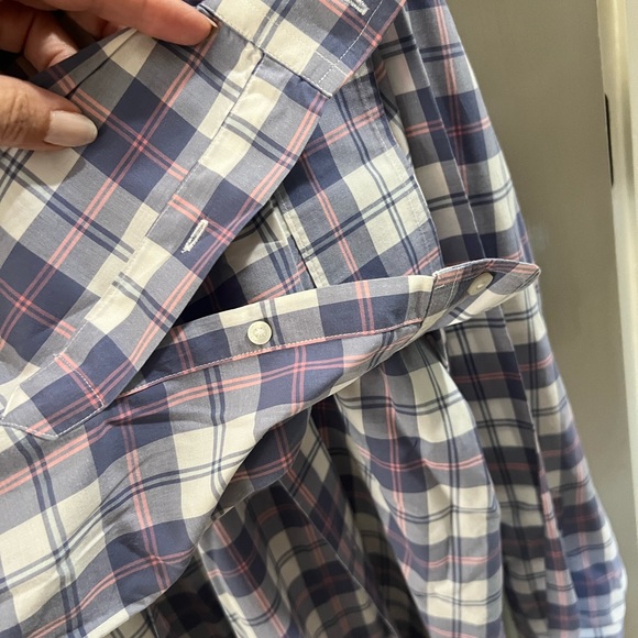 Vineyard vines button down - Picture 5 of 5